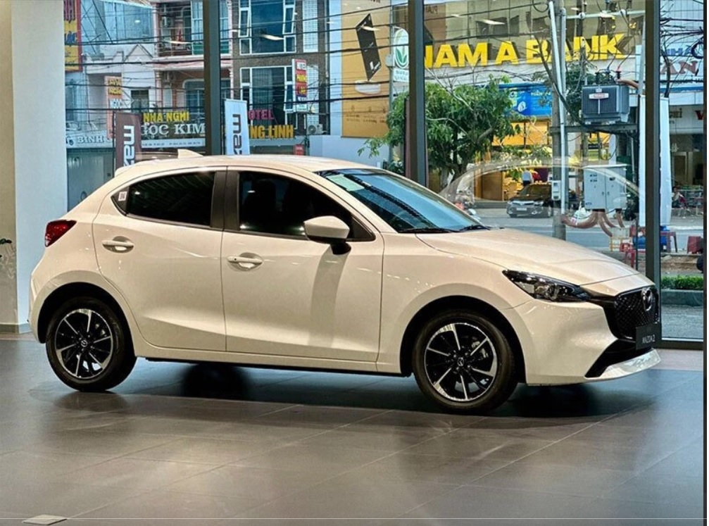 New Mazda 2 Sport 1.5 Luxury